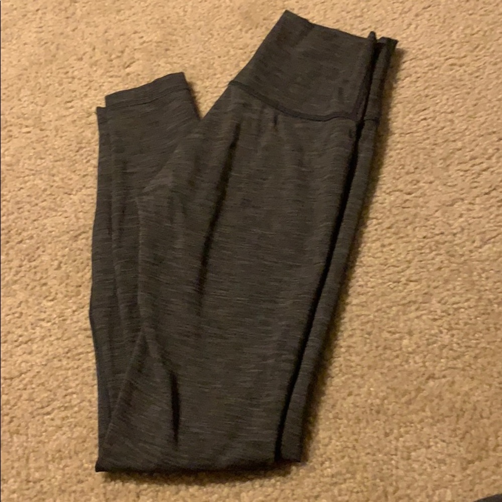 Wunder under Lululemon pants